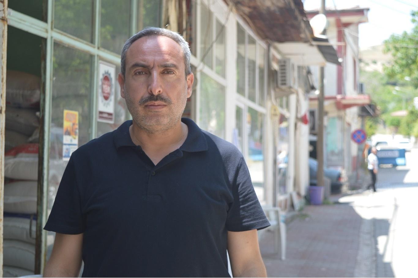 Ağır hasarlı olduğu için yıkılan okulların yerine yenisinin yapılmamasına tepki Ağır hasarlı olduğu için yıkılan okulların yerine yenisinin yapılmamasına tepki